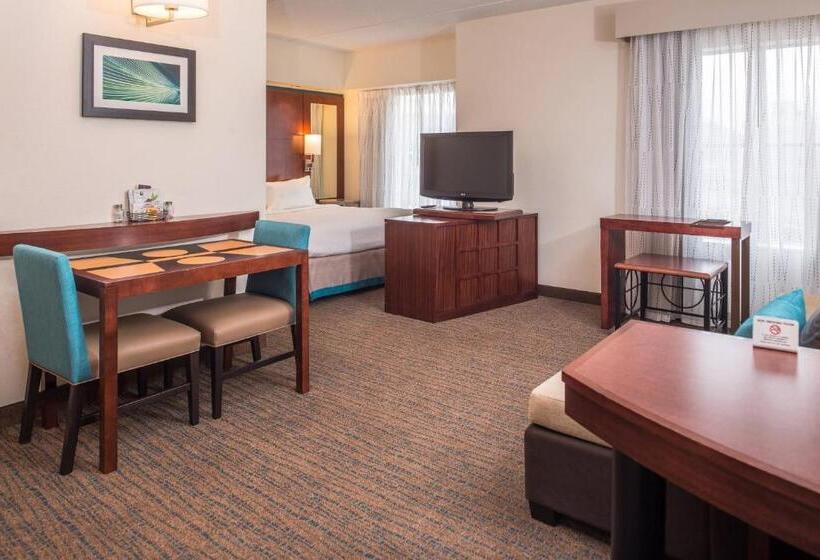 استودیوی لوکس, Residence Inn Pittsburgh North Shore