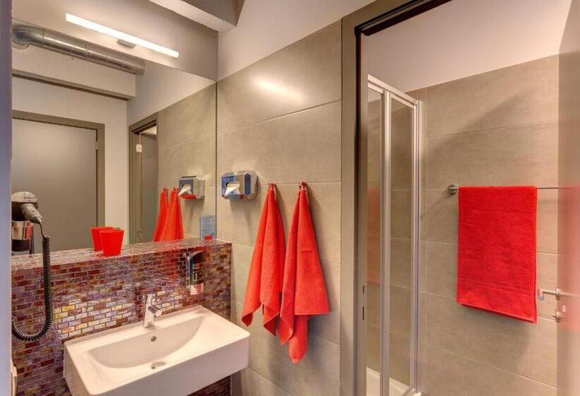 4인용 스탠다드 룸, Meininger Hotels Bruxelles City Center