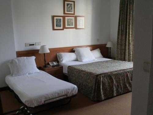 スタンダードトリプルルーム, Hostal Gran Via Levante