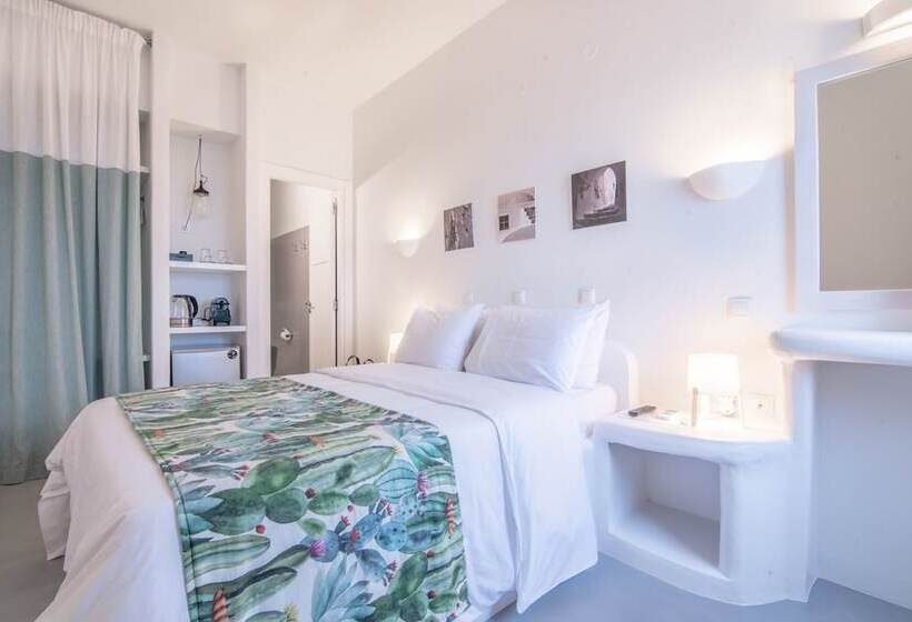 اتاق اساندارد با چشم‌انداز جانبی به دریا, Agave Santorini Design Boutique