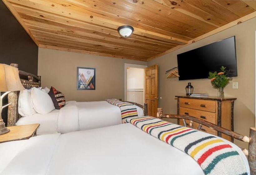 Номер Стандарт с Балконом, The Alpine Lodge