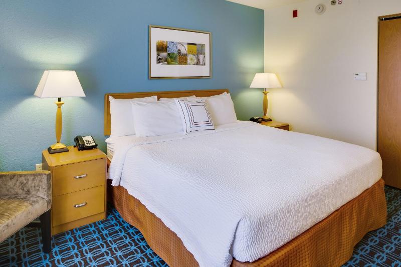 Студио Стандарт Кровать Кинг, Fairfield Inn And Suites South Hill I 85