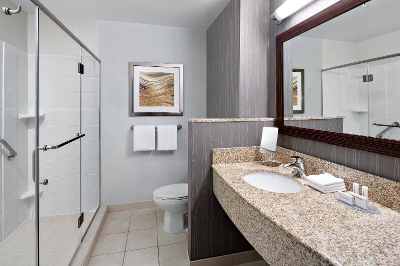 Стандартный Номер Кровать Кинг, Courtyard By Marriott Raleigh North/triangle Town Center