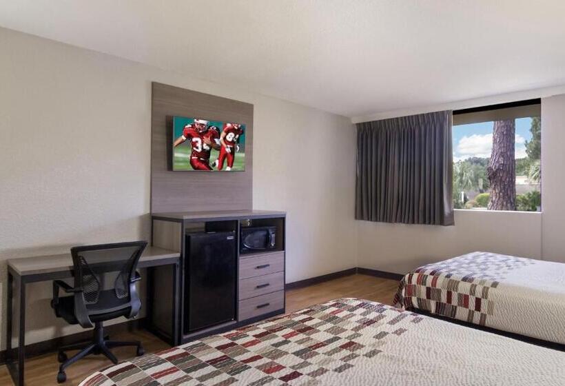 חדר דלוקס מותאם לאנשים עם מוגבלויות, Red Roof Inn & Suites Brunswick I95