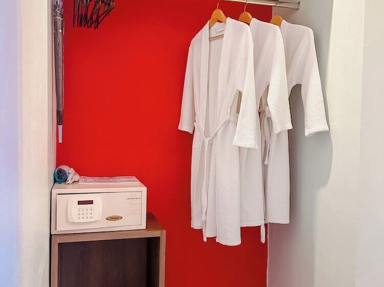 Quarto Estandar, Meir Jarr Hotel Patong
