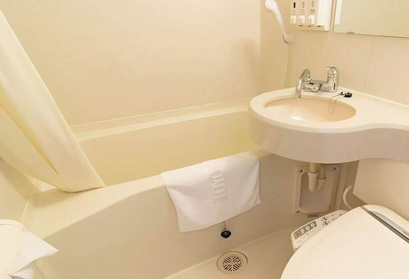 اتاق استاندارد یک نفره, Toyoko Inn Saga Ekimae