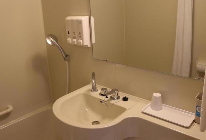 اتاق استاندارد, Toyoko Inn Saga Ekimae