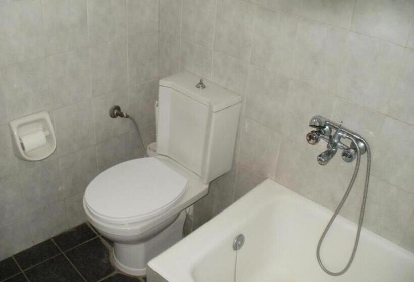 اتاق کلاسیک سه تخته, Miranta Hotel   Apartments & Studios