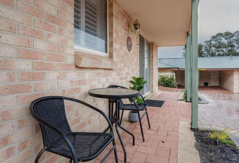 Апартаменты 2 Спальни, Quality Apartments Banksia Albany
