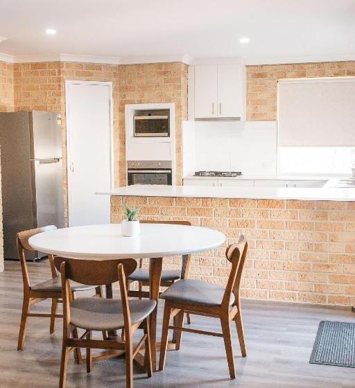 Апартаменты 3 Спальни, Quality Apartments Banksia Albany