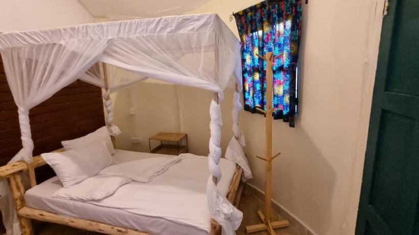 Номер Стандарт, Kizumba House
