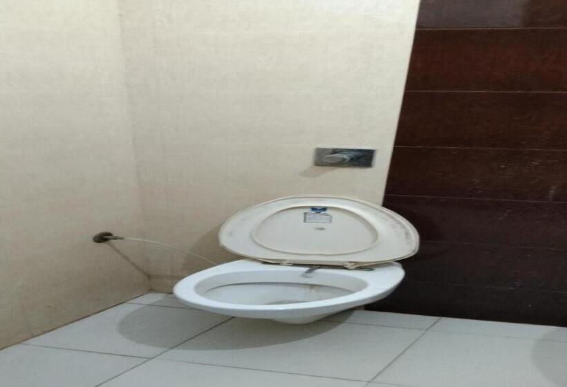 اتاق کلاسیک سه تخته, Pop 83911  Staywell