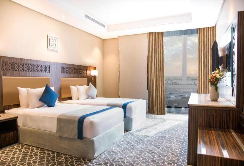 Президентский Люкс, Swiss Blue Hotel Hera