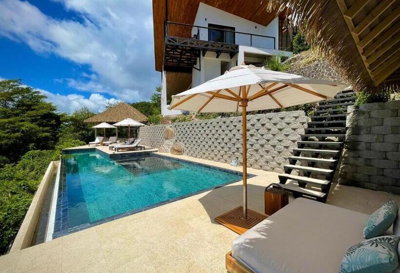 استودیوی استاندارد با چشم‌انداز دریا, Organica Yoga Shelter