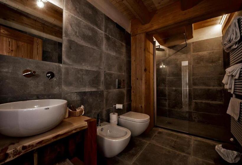 اتاق استاندارد چهار تخته, Bed & Breakfast Alchemilla