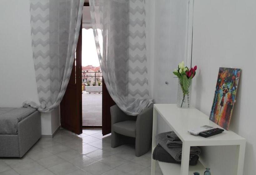 اتاق استاندارد با تراس, La Terrazza Dei Tramonti
