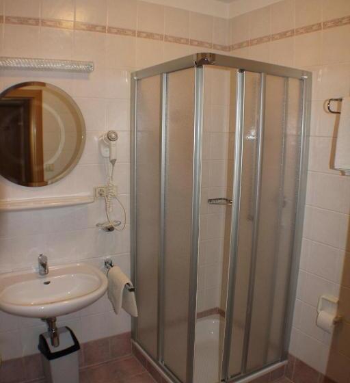 Номер Стандарт Трехместный, River Hotel Post