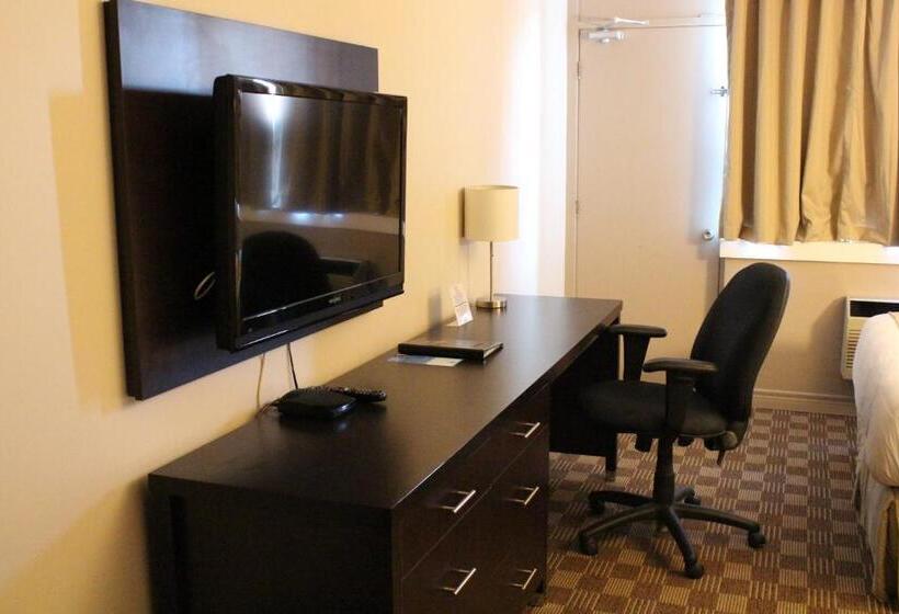 Номер Стандарт, Days Inn & Suites By Wyndham North Bay Downtown