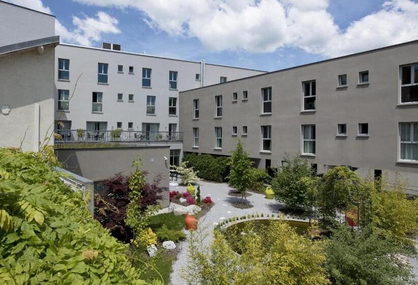 اتاق لوکس, Logis Hôtel Victor Hugo & Spa