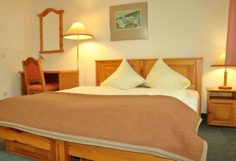 Апартаменты 2 Спальни, Sporthotel Dachstein West