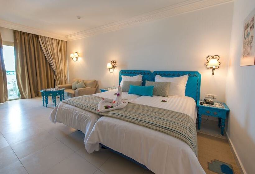اتاق استاندارد سه نفره, Regency Hotel & Spa