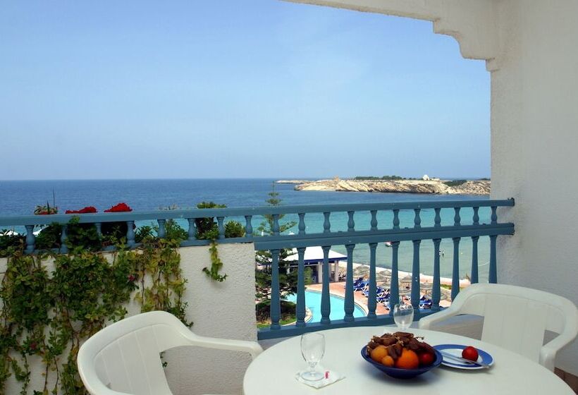 اتاق استاندارد با چشم‌انداز دریا, Regency Hotel & Spa