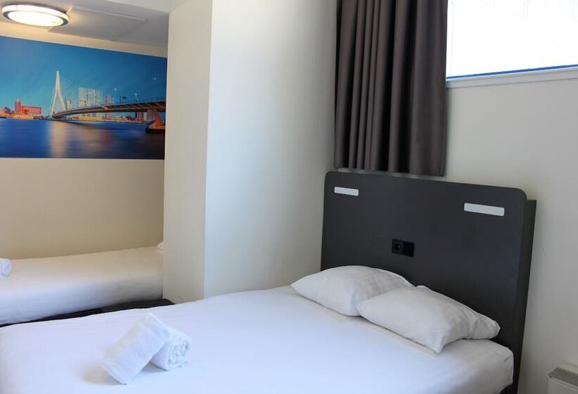 اتاق استاندارد سه نفره, Easyhotel Rotterdam City Centre