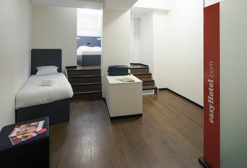 اتاق استاندارد سه نفره, Easyhotel Rotterdam City Centre