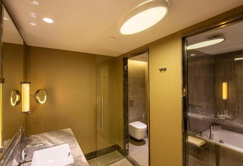سوییت, International Hotel Tashkent