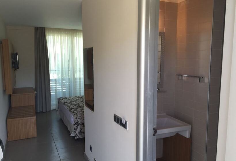 Standardrum, Butikhan Otel