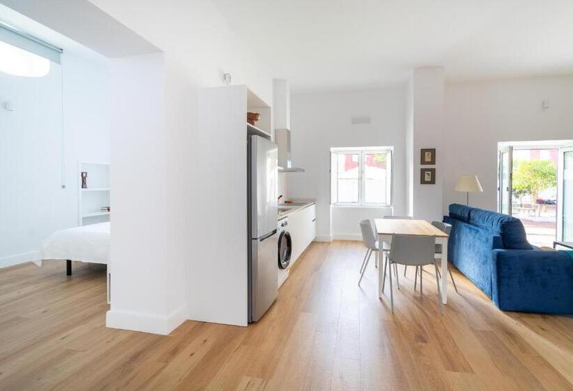 דירת חדר עם טרסה, Albor Suites