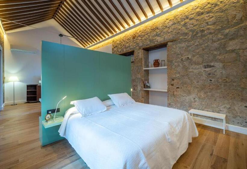 דירת חדר סופריור, Albor Suites
