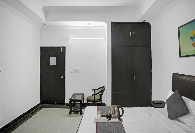 Quarto Triplo Clássico, Townhouse Happy Keys Near Iskcon Temple Noida