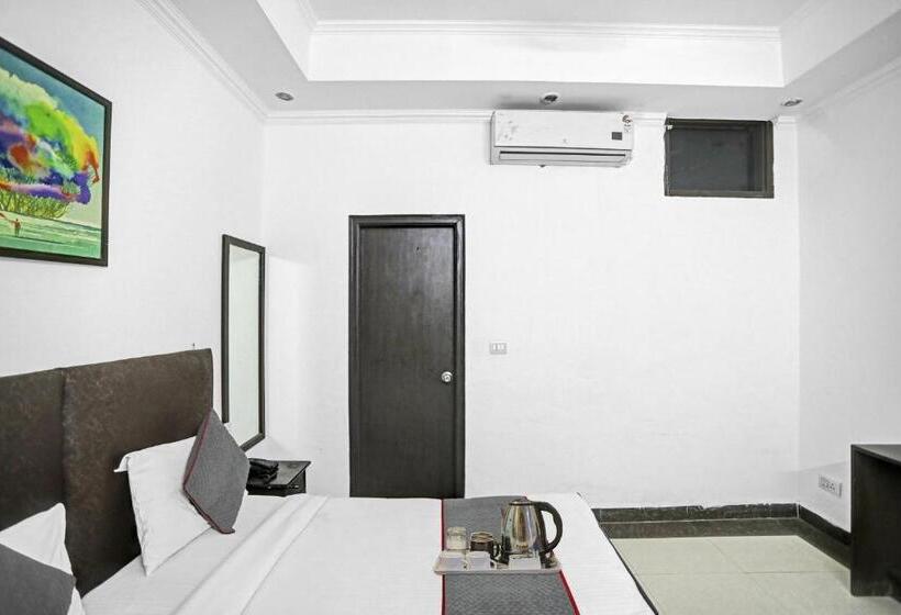 Quarto Triplo Clássico, Townhouse Happy Keys Near Iskcon Temple Noida