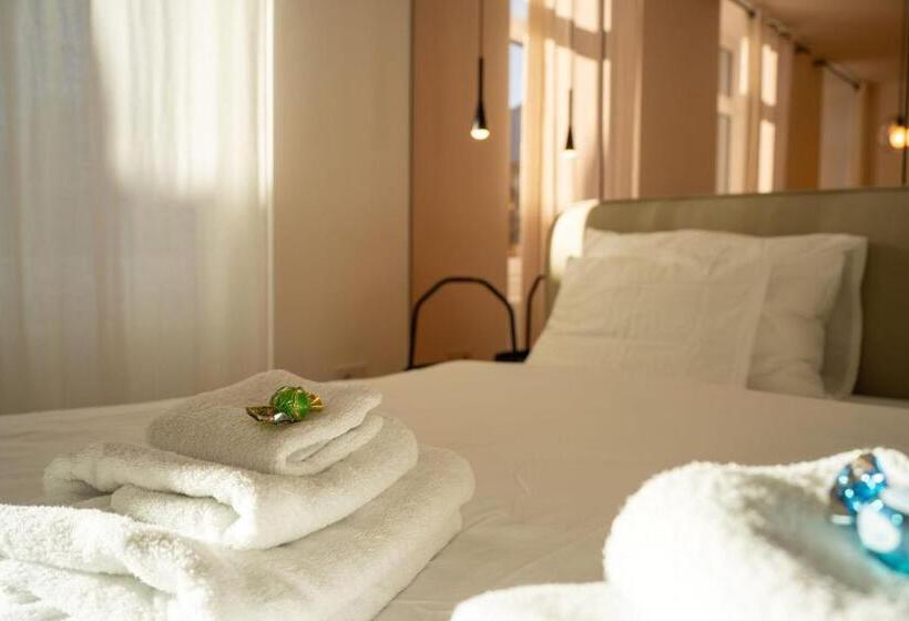 اتاق استاندارد, Guesthouse Diwine
