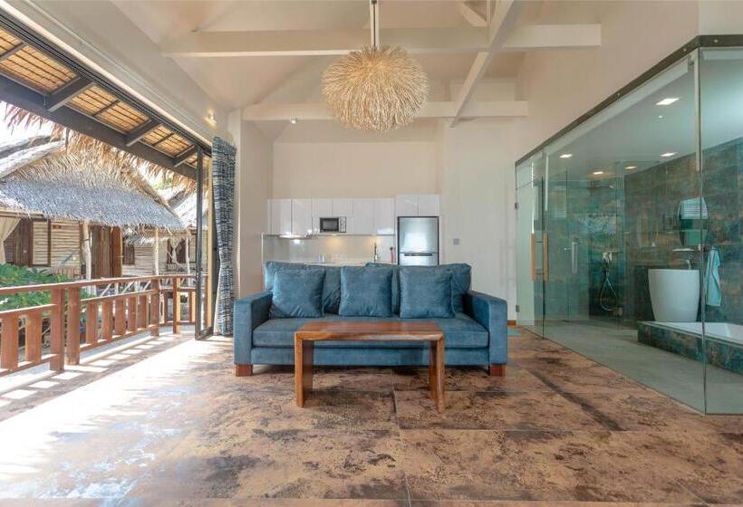 ‫فيلا غرفة نوم واحدة, Absolute Beachfront Resort