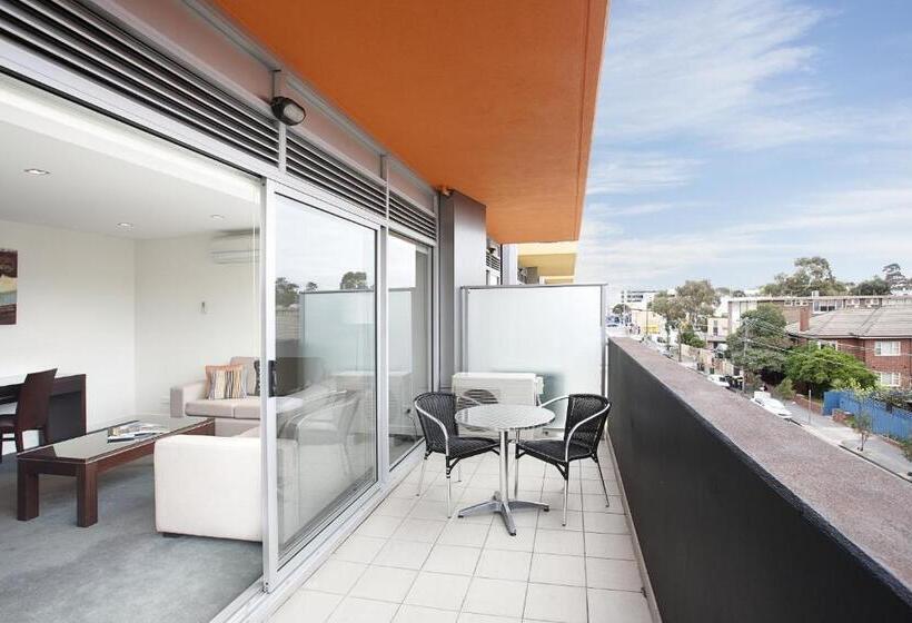 سوییت لوکس, St Kilda Central Apartments