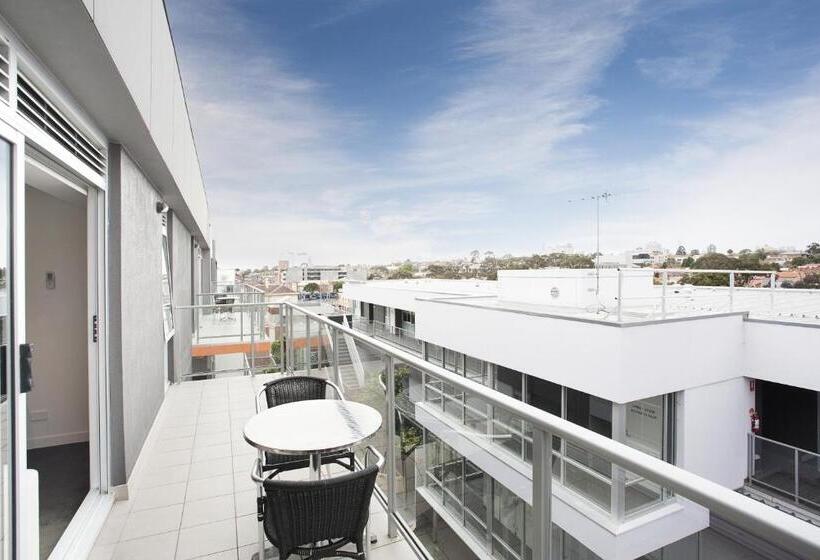 سوئیت 2 خوابه, St Kilda Central Apartments