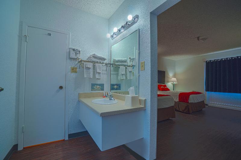 سوییت لوکس, St Kilda Central Apartments