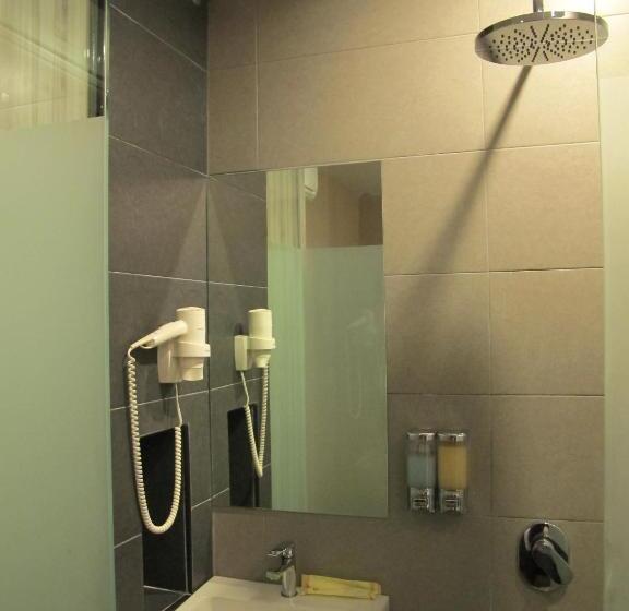 Номер Deluxe, Austin Paradise   Pulai Utama