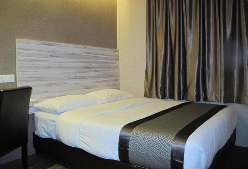 Номер Deluxe Кровать Кинг, Austin Paradise   Pulai Utama