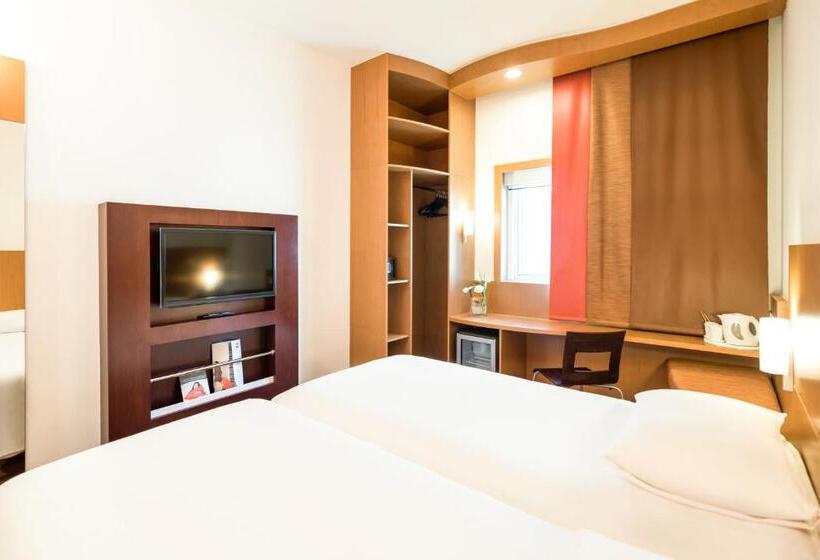 Номер Стандарт, Ibis Fujairah