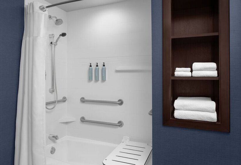스탠다드 스튜디오, Residence Inn By Marriott Tustin Orange County