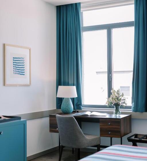 Quarto Estandar, The Editory Artist Baixa Porto