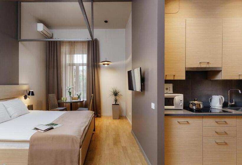Quarto Superior, Uno Design