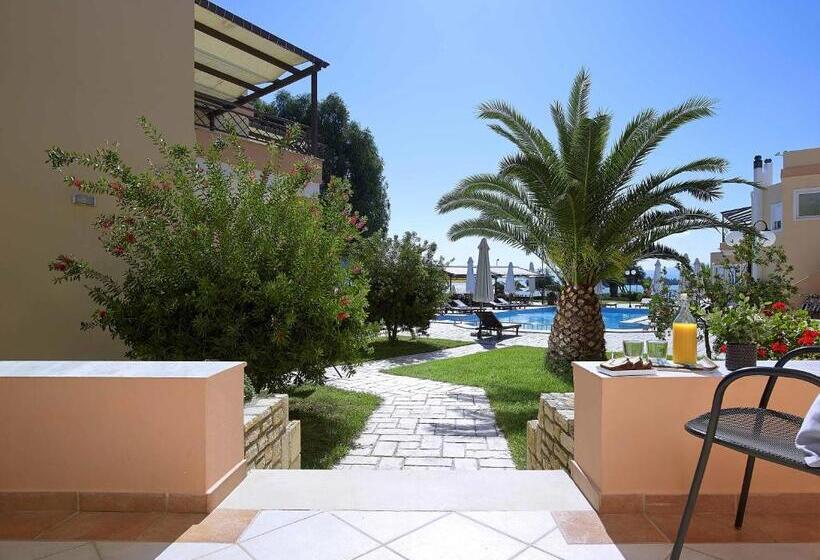 Полулюкс, Avantis Suites
