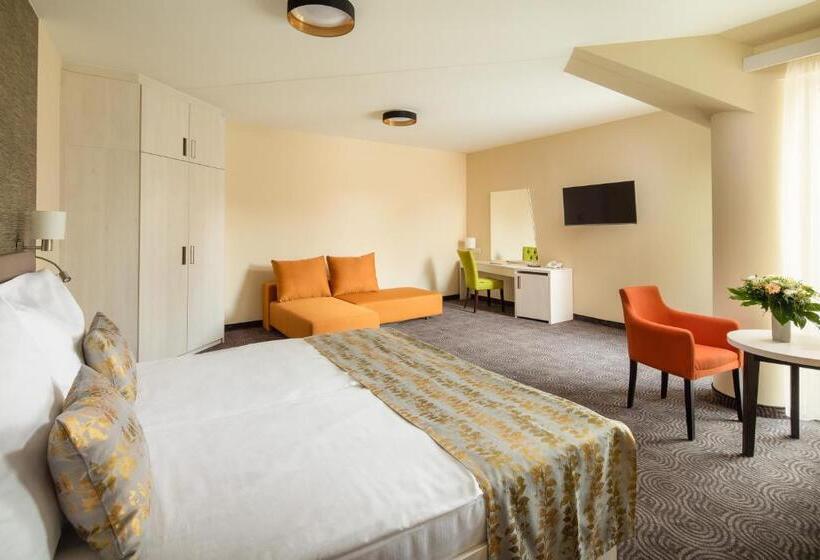 اتاق سوپریور چهار تخته, Kehida Termál Resort & Spa