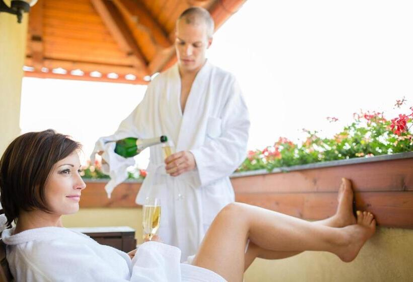 اتاق استاندارد با بالکن, Kehida Termál Resort & Spa