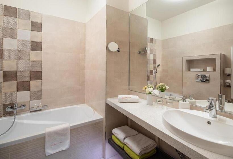 اتاق سوپریور, Kehida Termál Resort & Spa