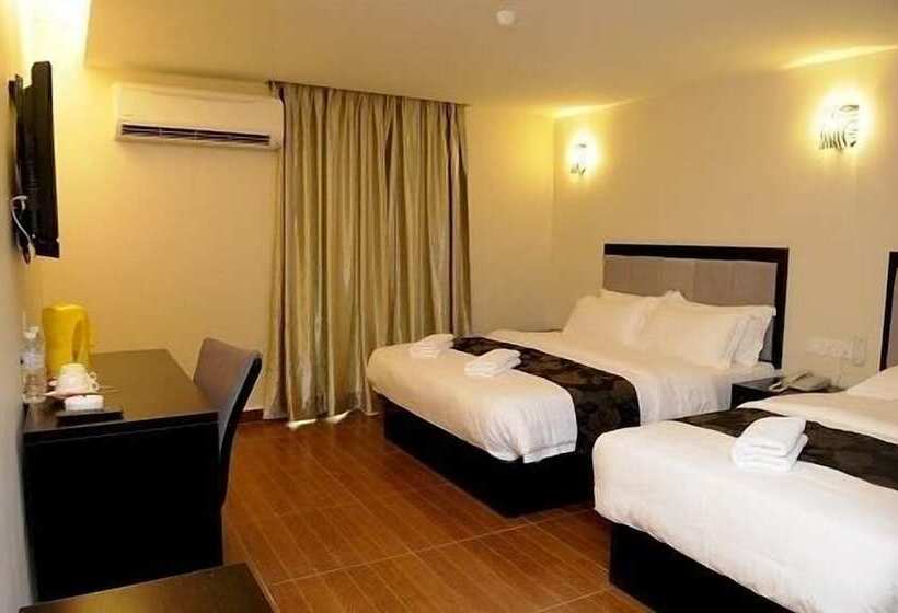 Номер Deluxe, Kk Waterfront